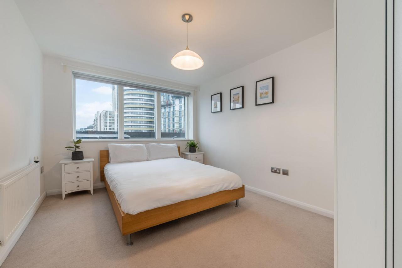 Luxury 2 Bedroom Large Balcony 5 Minutes To Kensington, Holland Park, Westfield Shopping Centre, Portobello Market London Kültér fotó