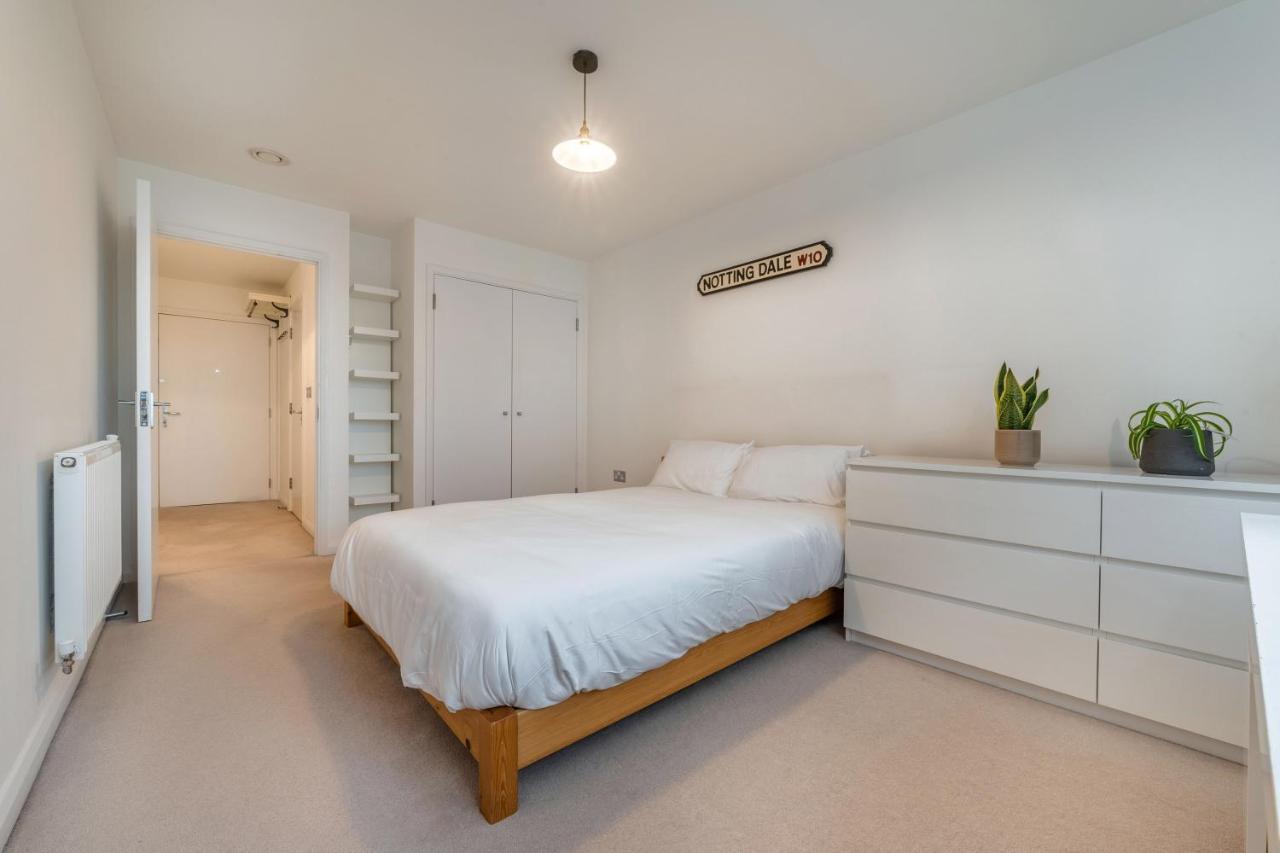 Luxury 2 Bedroom Large Balcony 5 Minutes To Kensington, Holland Park, Westfield Shopping Centre, Portobello Market London Kültér fotó